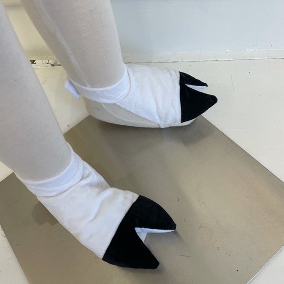 Baby Cow Complete Costume Horns Tail Hooves Chenille Boys Girls Soft Toddler NEW - Picture 5 of 8